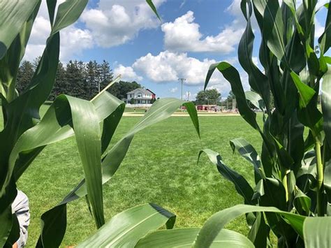 THE CLOSEST Hotels Near Field of Dreams Movie Site.